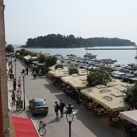 Apartment Riva Ровин Екстериор снимка